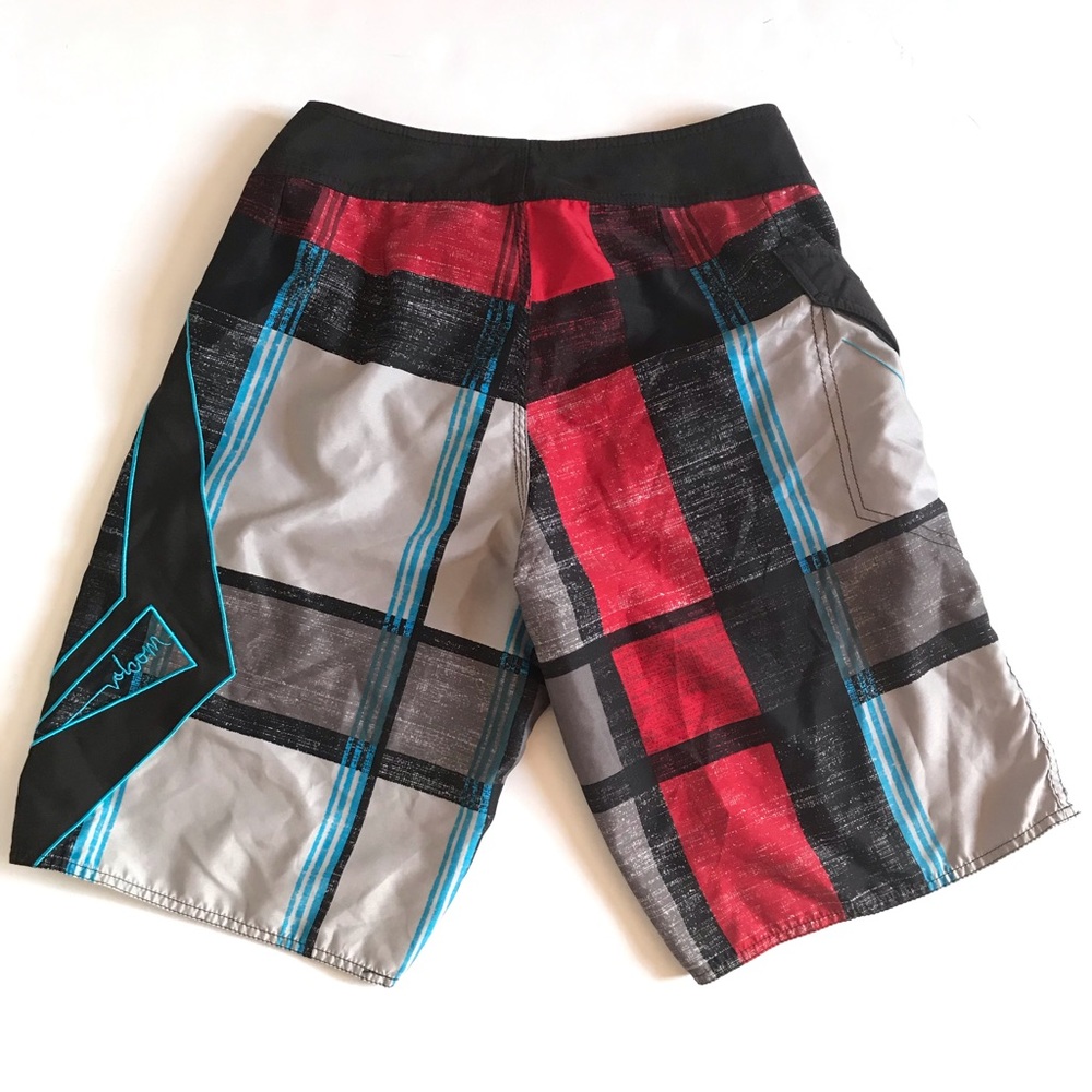 Volcom Mod-Tech board shorts - Picture 5 of 8